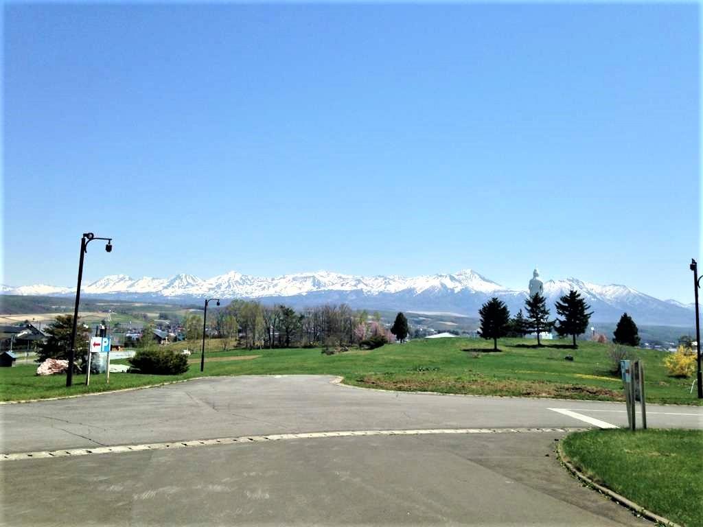 日本北海道-富良野雪山花园酒店